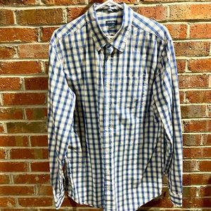 Eddie Bauer - Button Down Shirt Lightweight Fabric